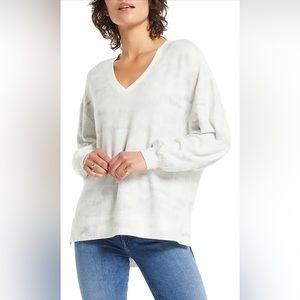 Z SUPPLY Watercolor V-Neck Weekender In Sandstone ZT214315